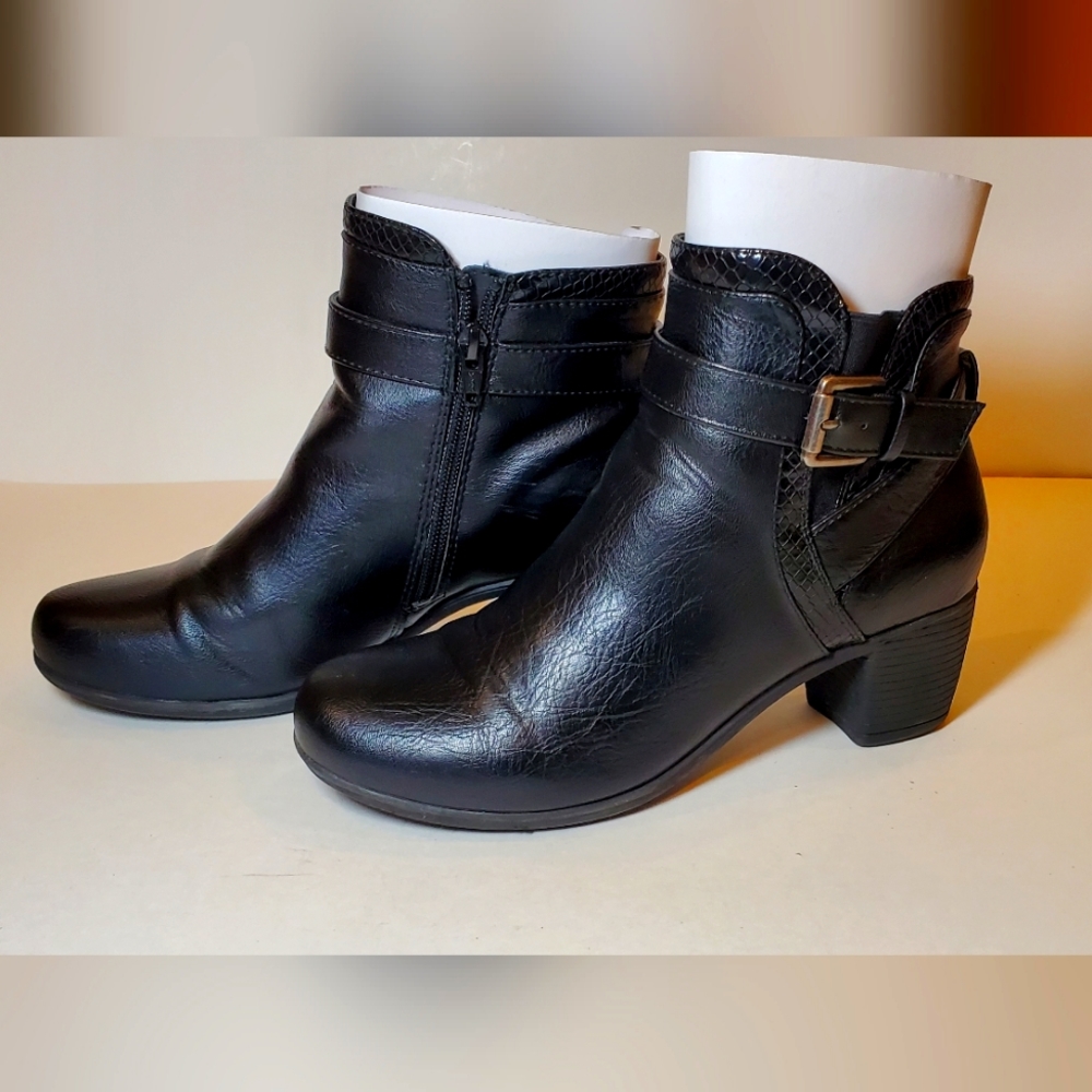 Croft and Barrow Black Terminal Ankle Bootie 7.5 M